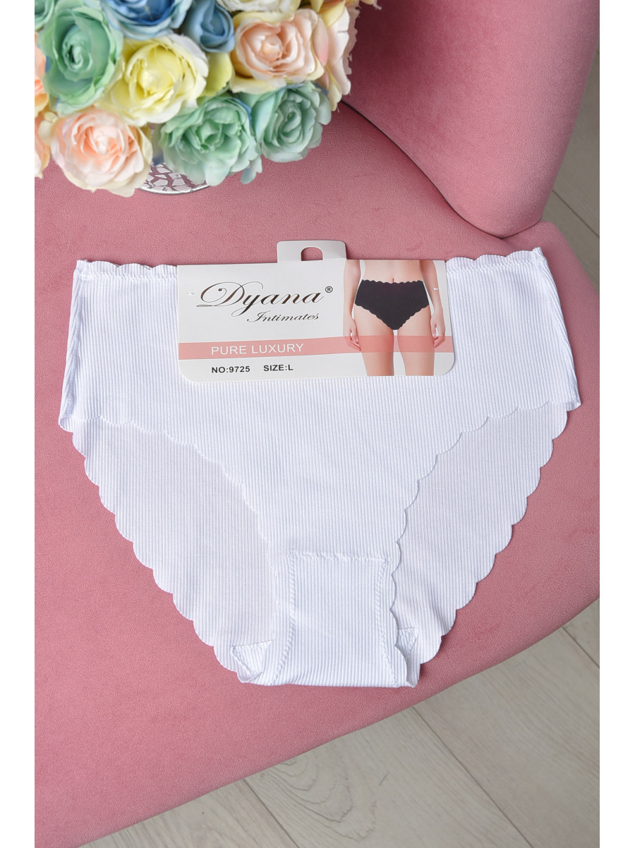 Трусы женские полубатальные белого цвета 9925 162798C