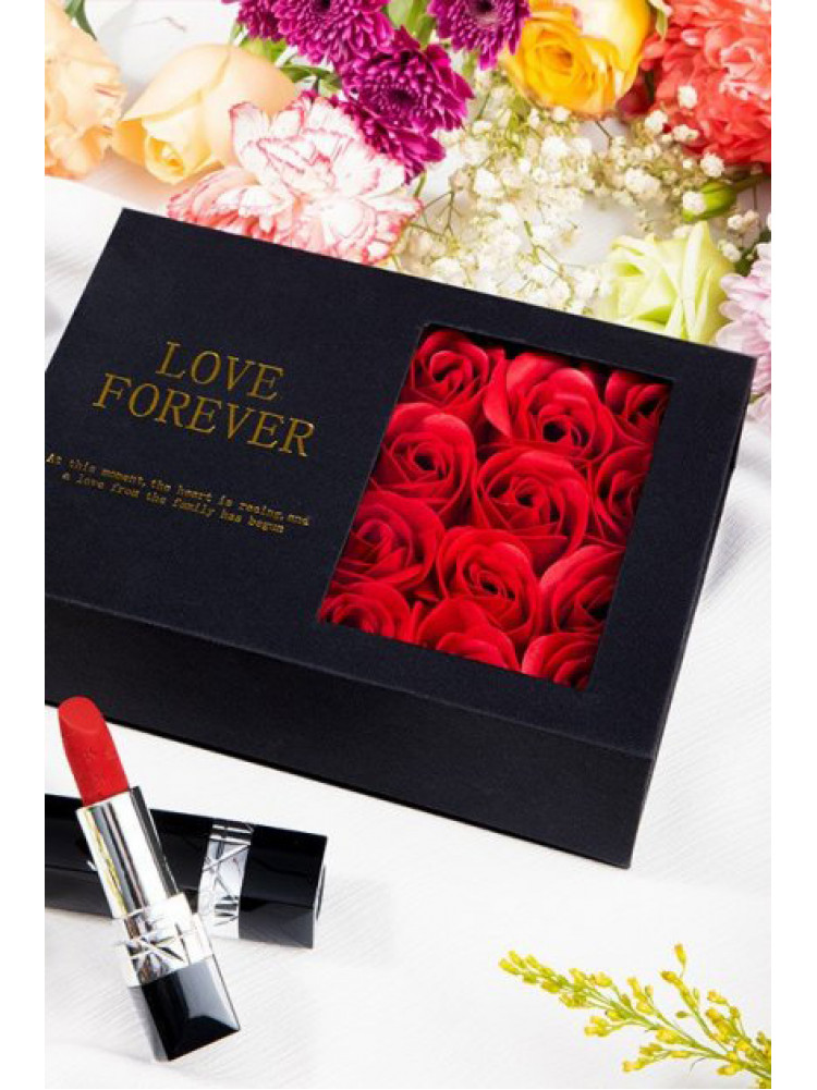 Подарункова коробка з трояндами 166743C