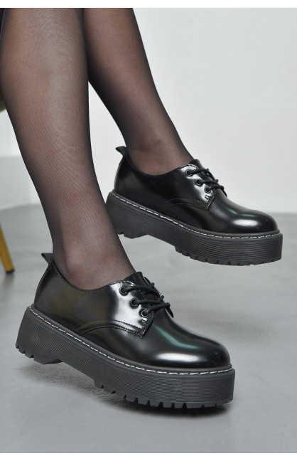 Туфли лоферы женские черного цвета на шнуровке 69*47 167921C