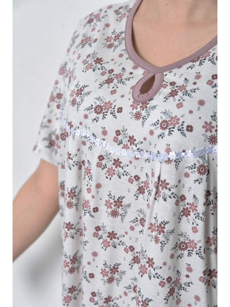 Нічна сорочка жіноча напівбатальна  білого кольору з квітковим принтом 169162C