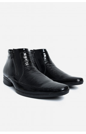 Ботинки мужские зимние на меху черного цвета 172231C