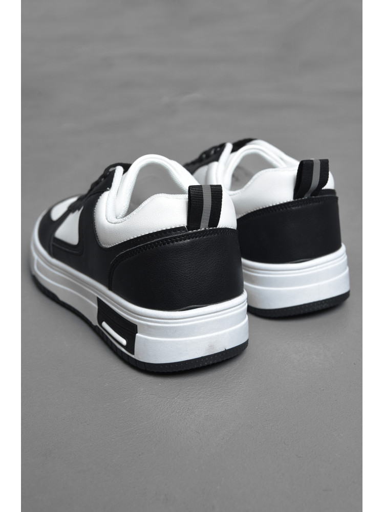 Кроссовки мужские черно-белого цвета на шнуровке YB10507-3 172336C