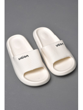 Шльопанці піна жіночі білого кольору 115 174803C Шльопанці піна жіночі білого кольору 115 174803C