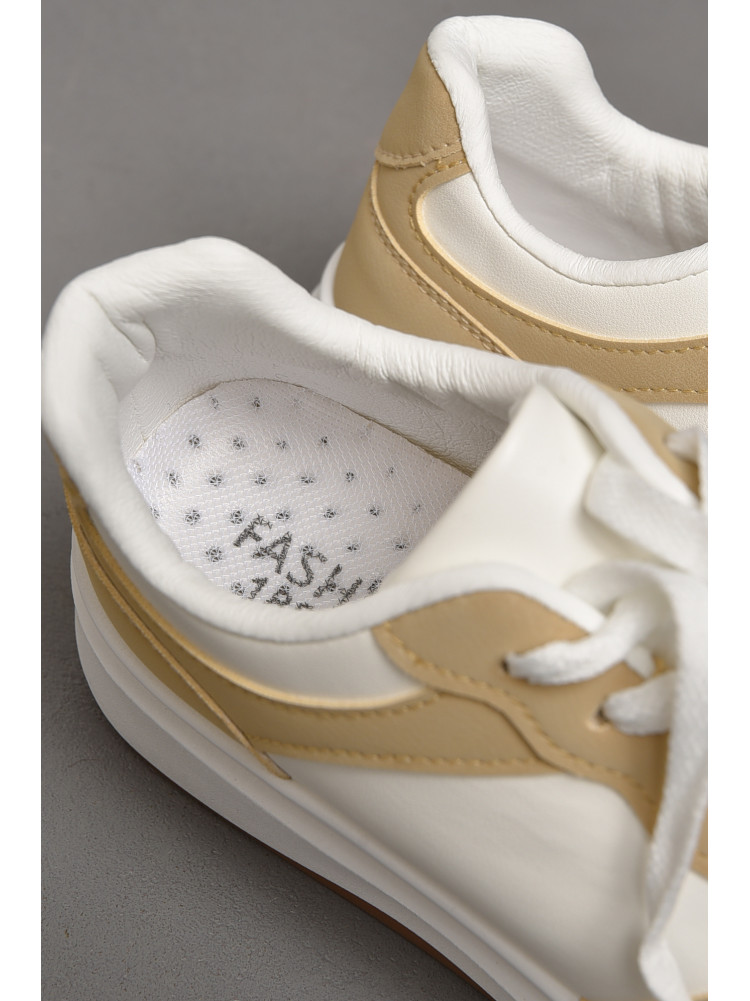 Кросівки жіночі білого кольору на шнурівці 188-231 176749C