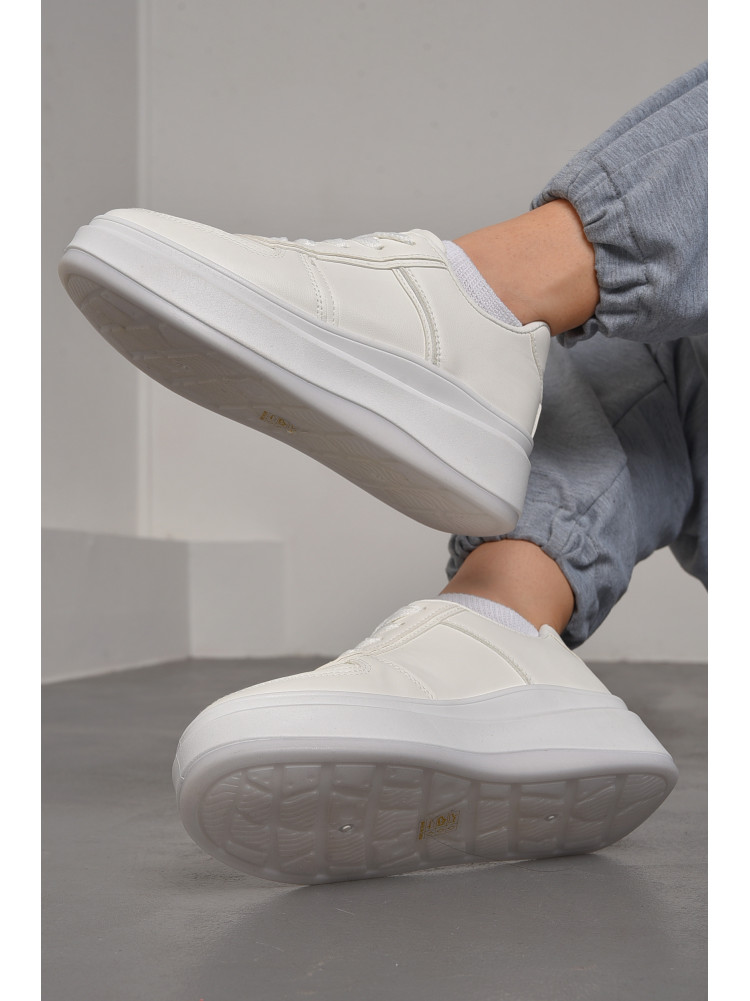 Кросівки жіночі білого кольору на шнурівці 188-199 176757C