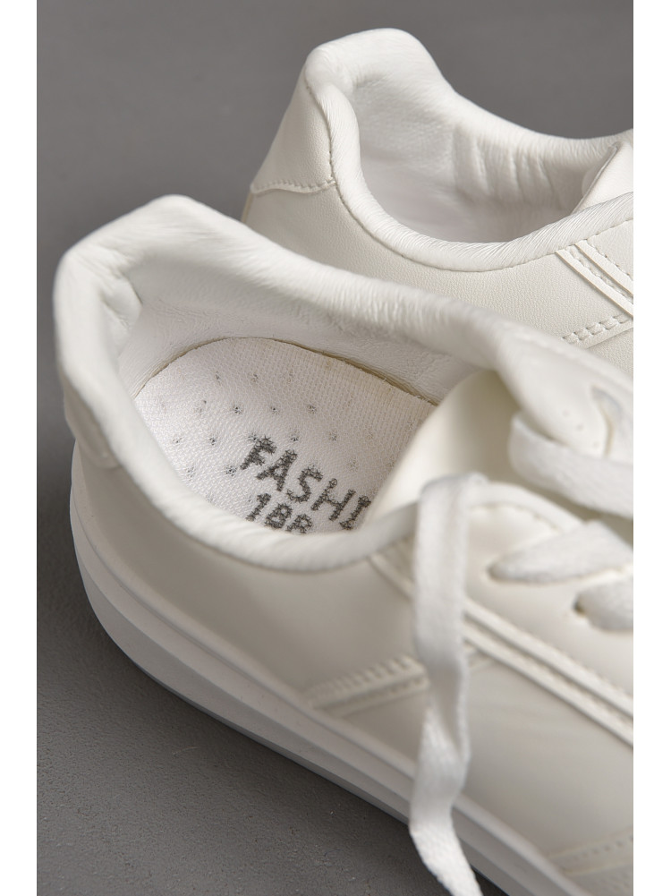 Кросівки жіночі білого кольору на шнурівці 188-199 176757C