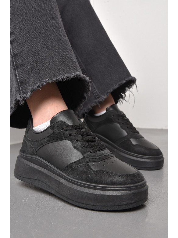 Кросівки жіночі чорного кольору на шнурівці 188-227 176785C