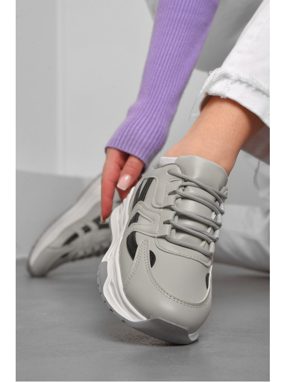 Кросівки жіночі сірого кольору на шнурівці 186-167 176865C