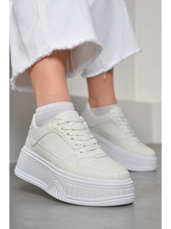 Кросівки жіночі білого кольору на шнурівці 05-2 178116C
