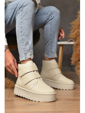 Угги женские на меху молочного цвета 2025-55-2 204924C