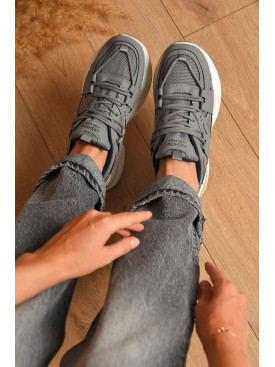 Кроссовки женские серого цвета на шнуровке 1818-2 205231C