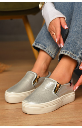 Слипоны женские серебристого цвета 1560302 207433C