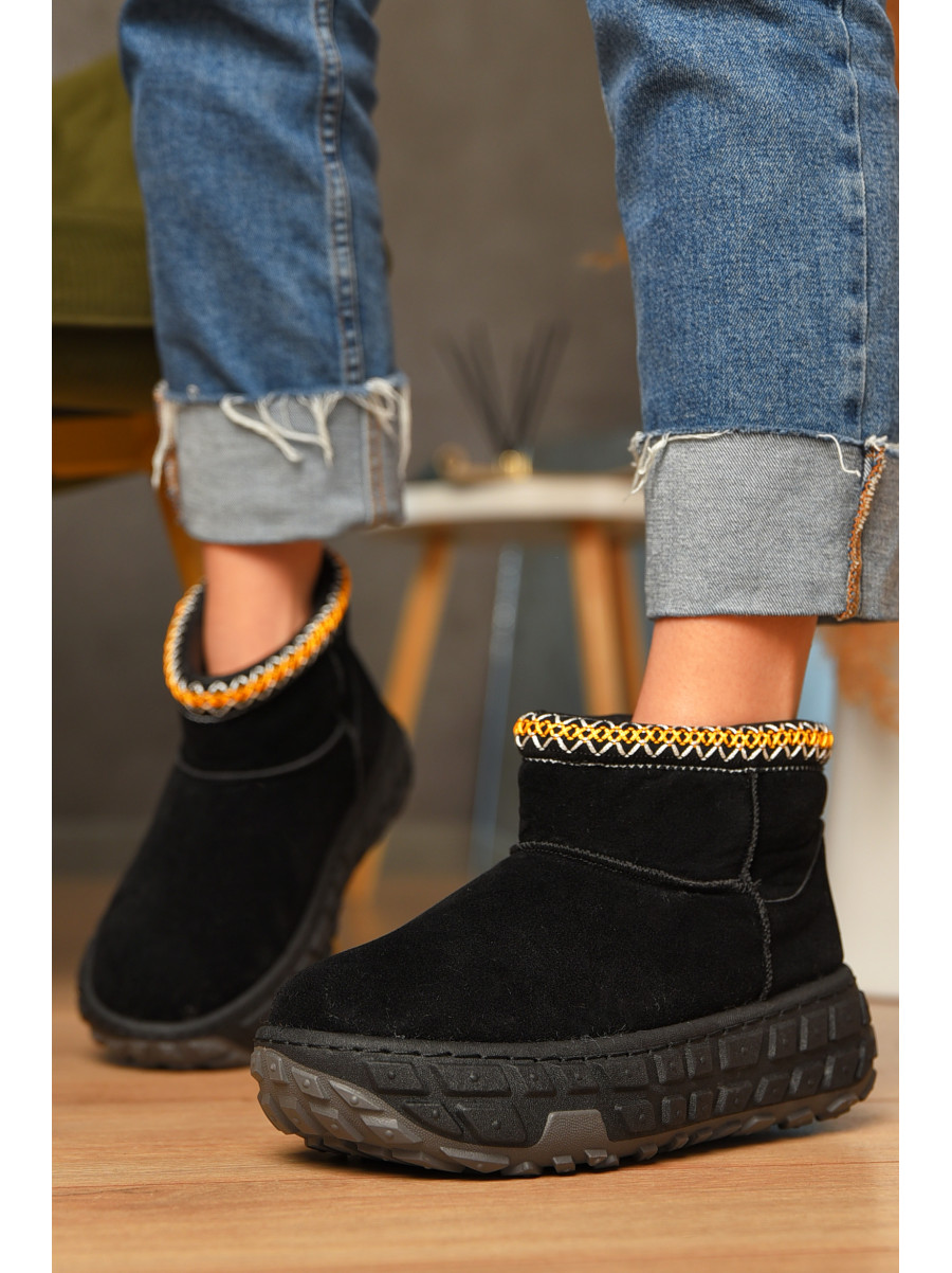 Уггі жіночі на хутрі чорного кольору MY-17 207489C