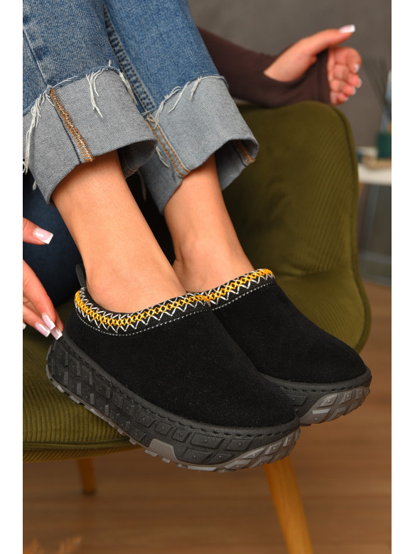 Уггі жіночі на хутрі чорного кольору MY-1 207491C