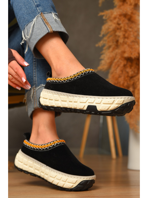 Уггі жіночі на хутрі чорного кольору MY-1 207492C