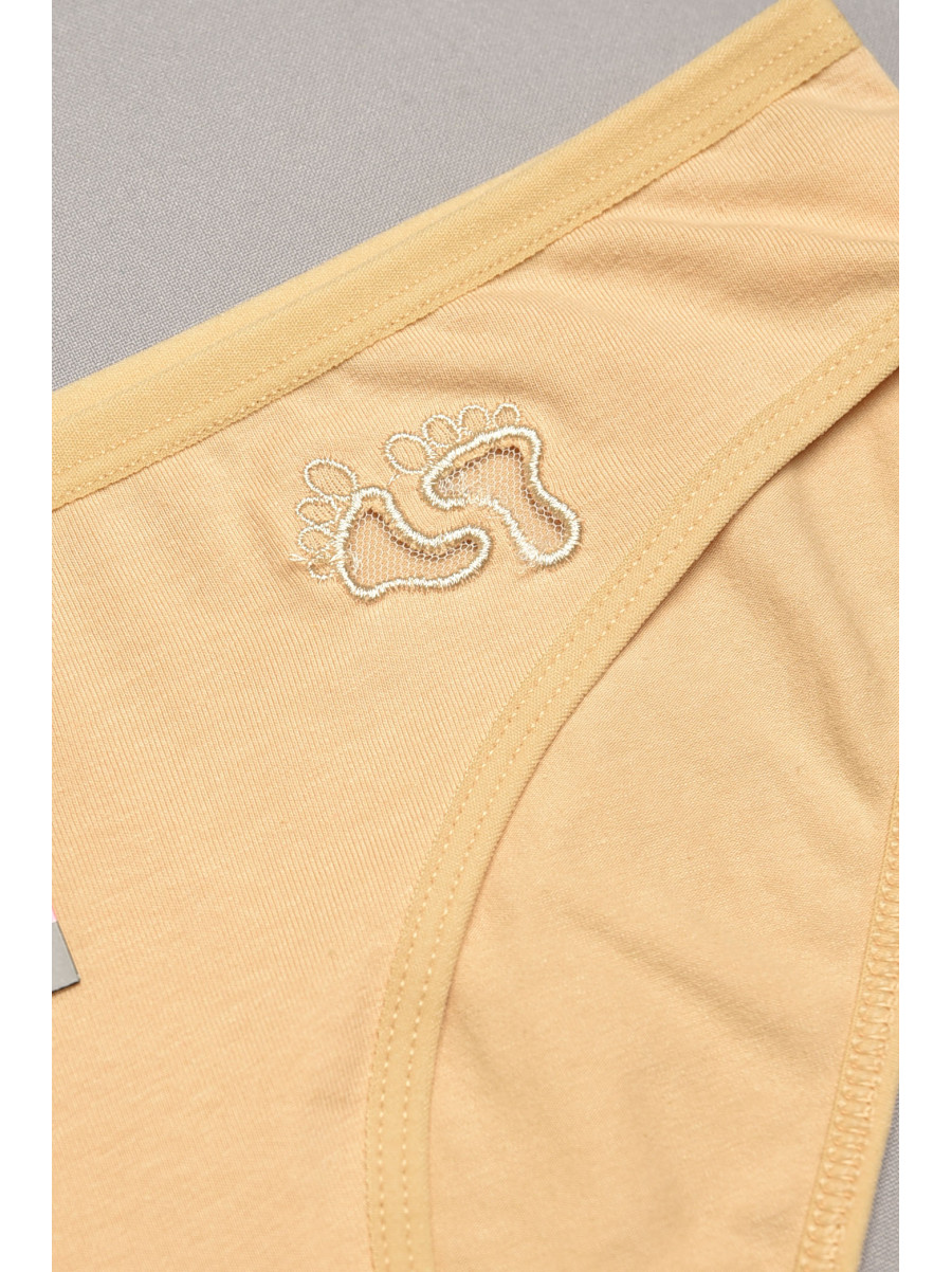 Трусы женские однотонные бежевого цвета 6121 207549C