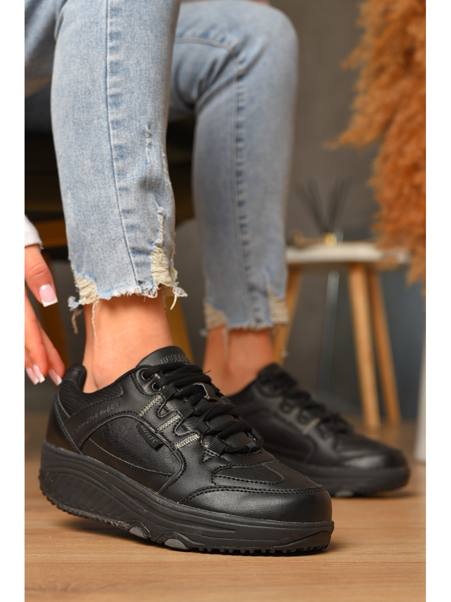 Кроссовки женские черного цвета м003-1 207573C