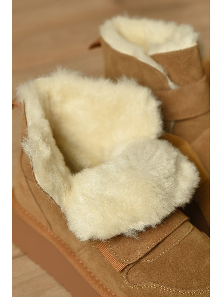 Уггі жіночі на хутрі пісочного кольору К-23 207605C