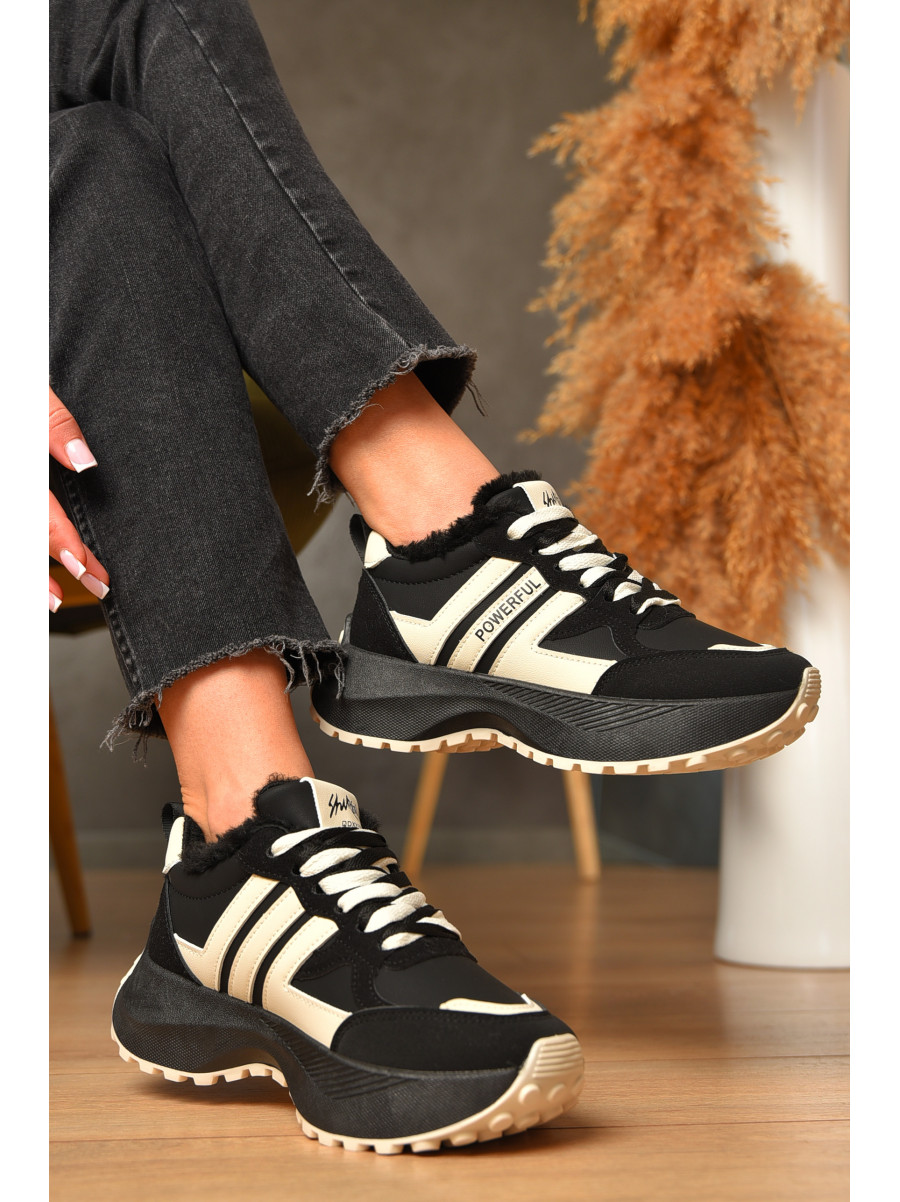 Кроссовки женские зимние черного цвета на шнуровке х558-1 207625C