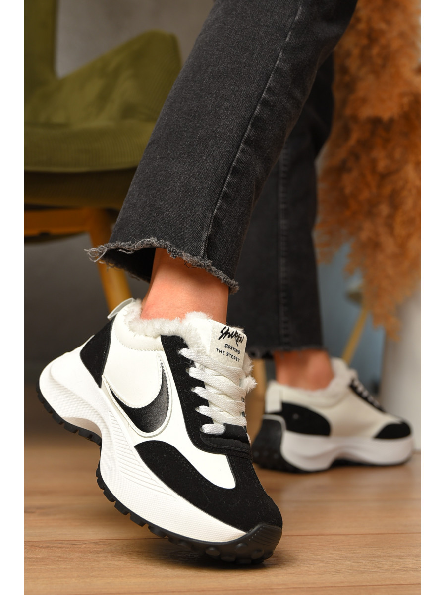 Кроссовки женские зимние черно-белого цвета на шнуровке х556-1 207627C
