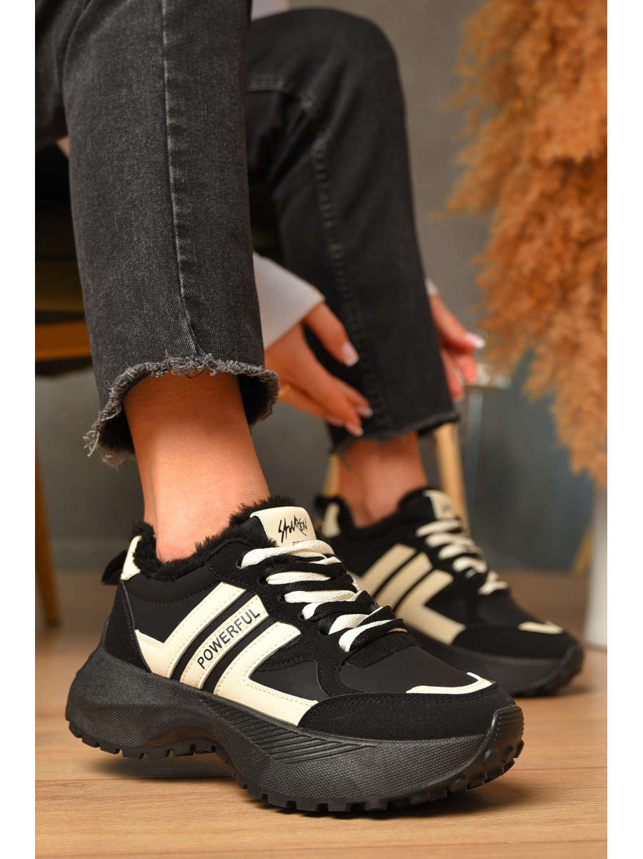 Кроссовки женские зимние черного цвета на шнуровке х556-6 207628C