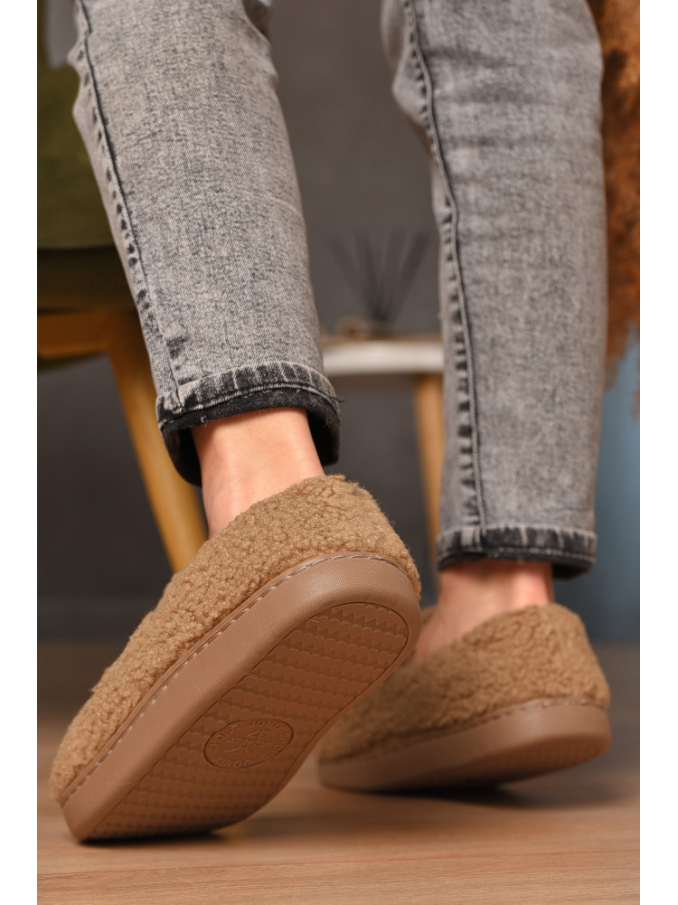 Домашние тапочки женские на меху бежевого цвета 10240 208064C