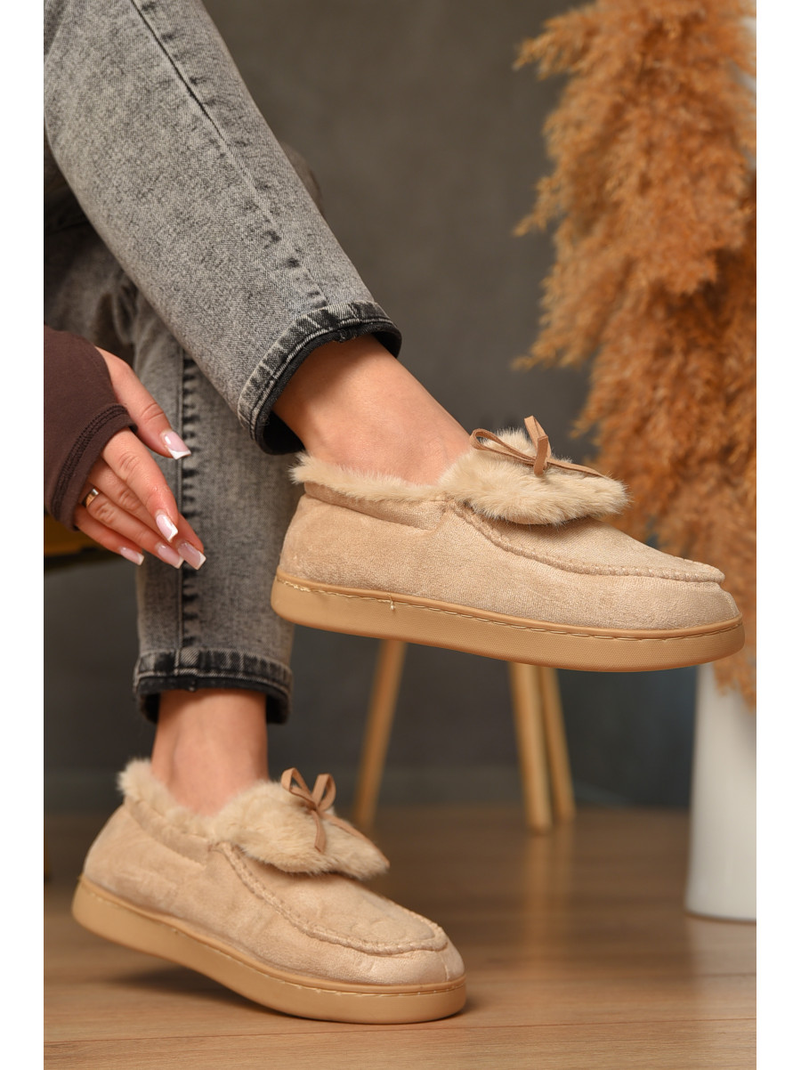Домашние тапочки женские на меху светло-бежевого цвета 10154 208066C