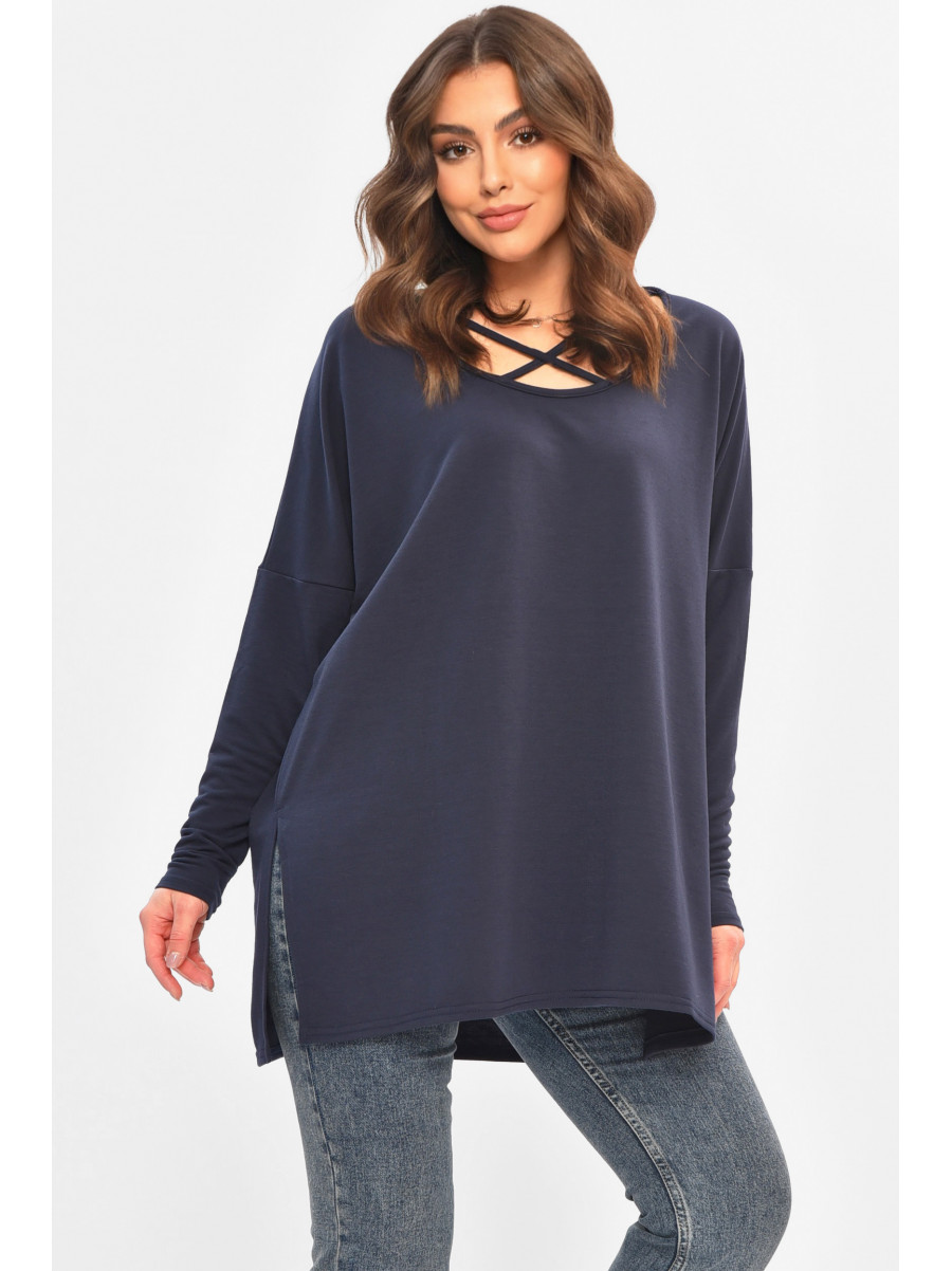 Кофта жіноча однотонна напівбатальна темно-синього кольору 208123C
