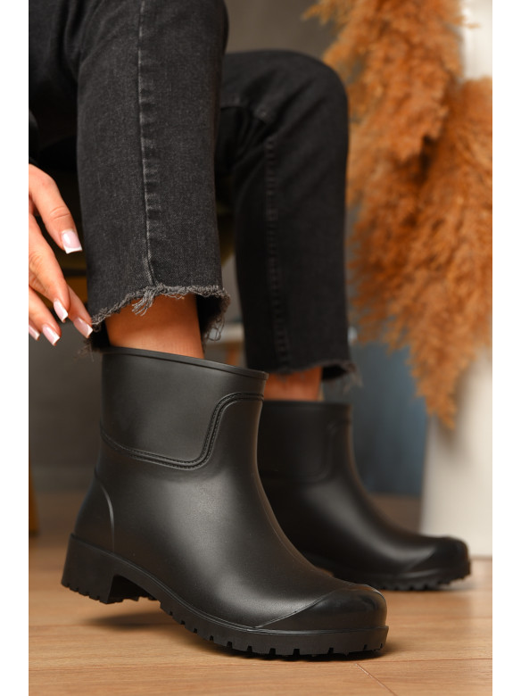 Сапоги резиновые низкие женские черного цвета БЖ-6 208159C