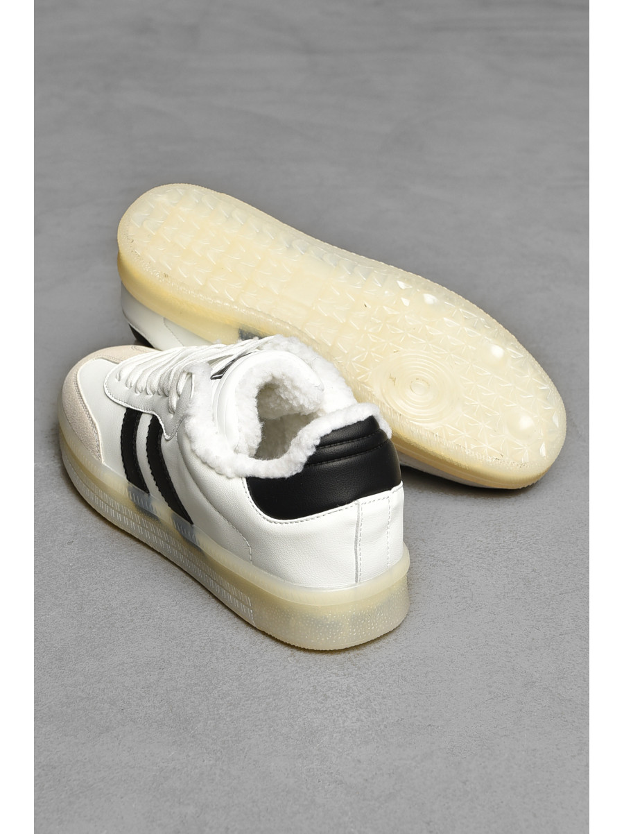 Кросівки чоловічі зима білого кольору на шнурівці 690-3 208225C