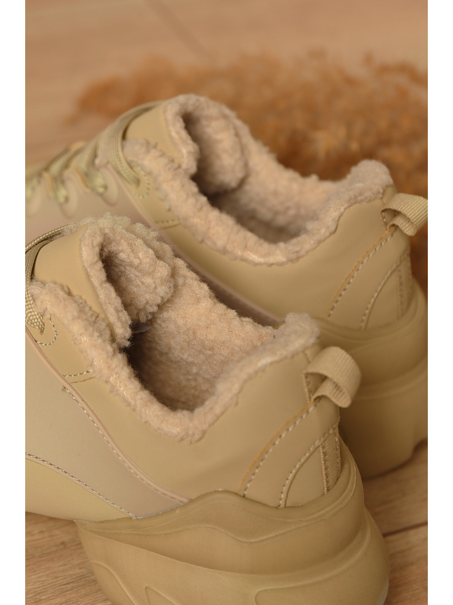 Кросівки жіночі зима бежевого кольору на хутрі 169-2 208239C