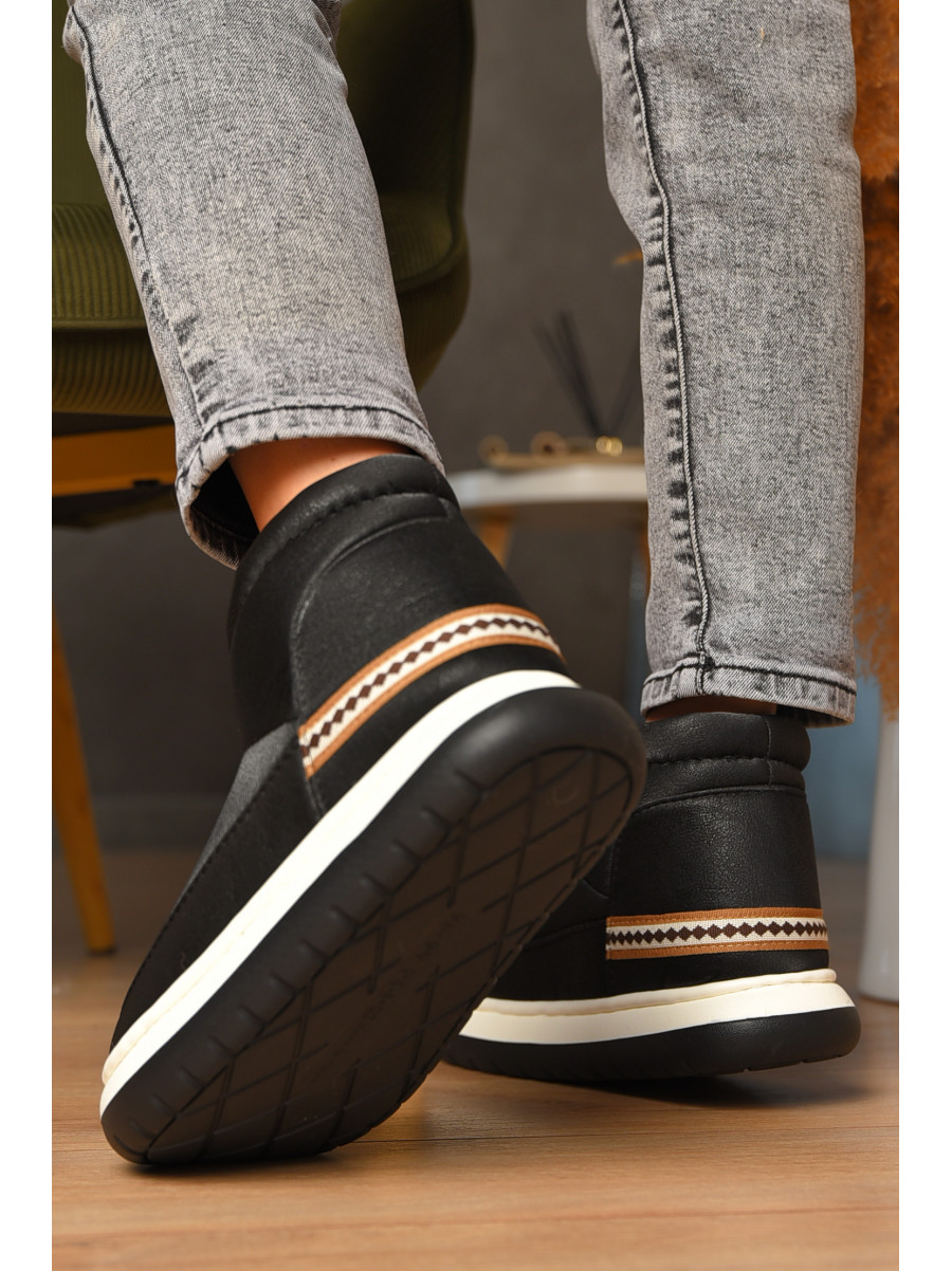 Уггі жіночі на хутрі чорного кольору 9700-1 208260C