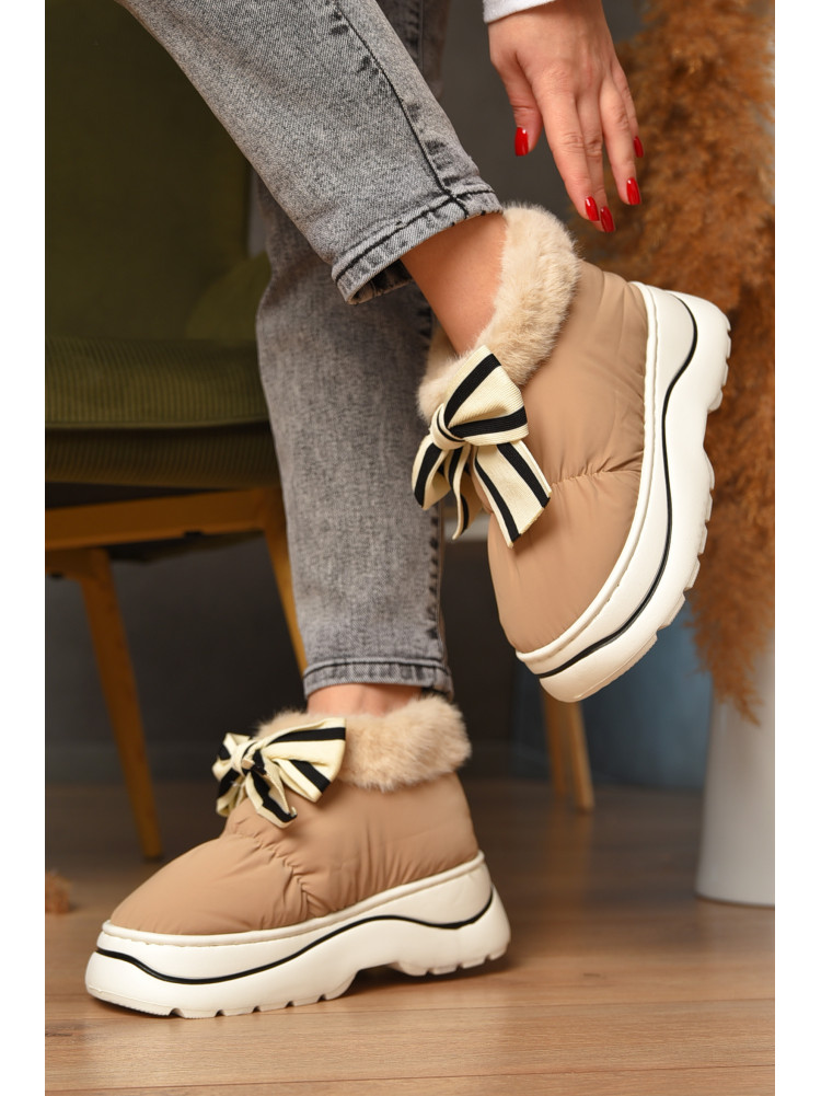 Уггі жіночі на хутрі бежевого кольору 16-2 208261C