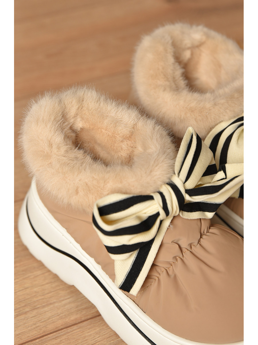 Уггі жіночі на хутрі бежевого кольору 16-2 208261C