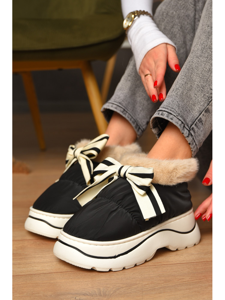 Уггі жіночі на хутрі чорного кольору 16-1 208292C