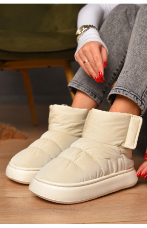 Уггі жіночі на хутрі молочного кольору 001-4 208293C Уггі жіночі на хутрі молочного кольору 001-4 208293C