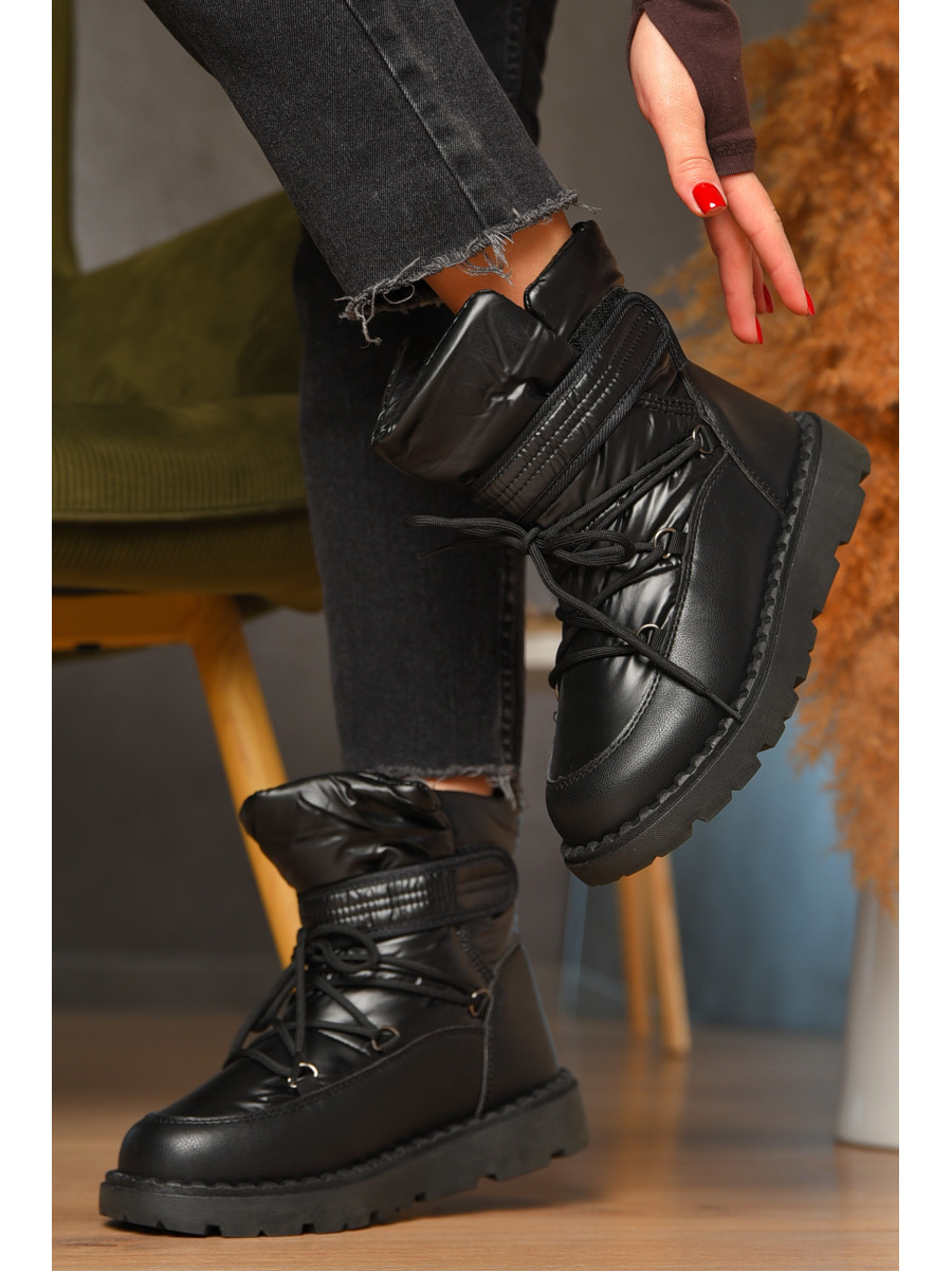 Дутики жіночі на хутрі чорного кольору КМ06-1 208301C