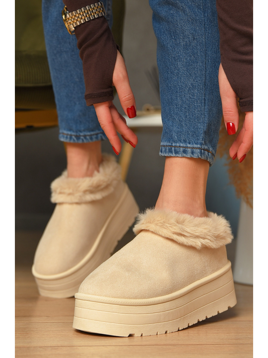 Уггі жіночі на хутрі світло-бежевого кольору М 166-1 208347C