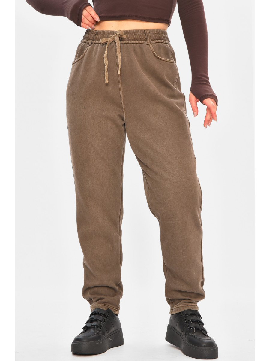 Джинси жіночі однотонні на флісі темно-коричневого кольору А4112-1 208382C