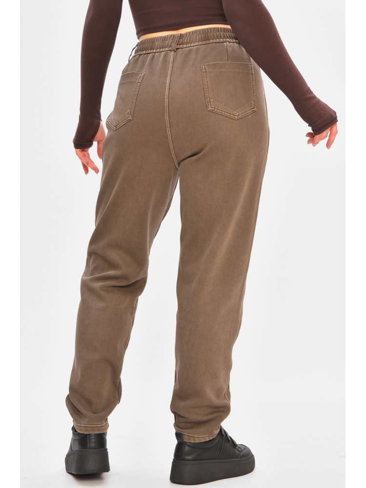 Джинси жіночі однотонні на флісі темно-коричневого кольору А4112-1 208382C