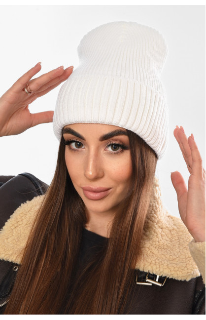 Шапка женская на флисе белого цвета 208460C