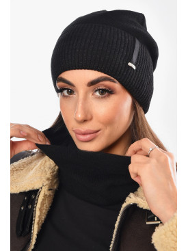 Шапка женская + хомут на флисе черного цвета 208477C