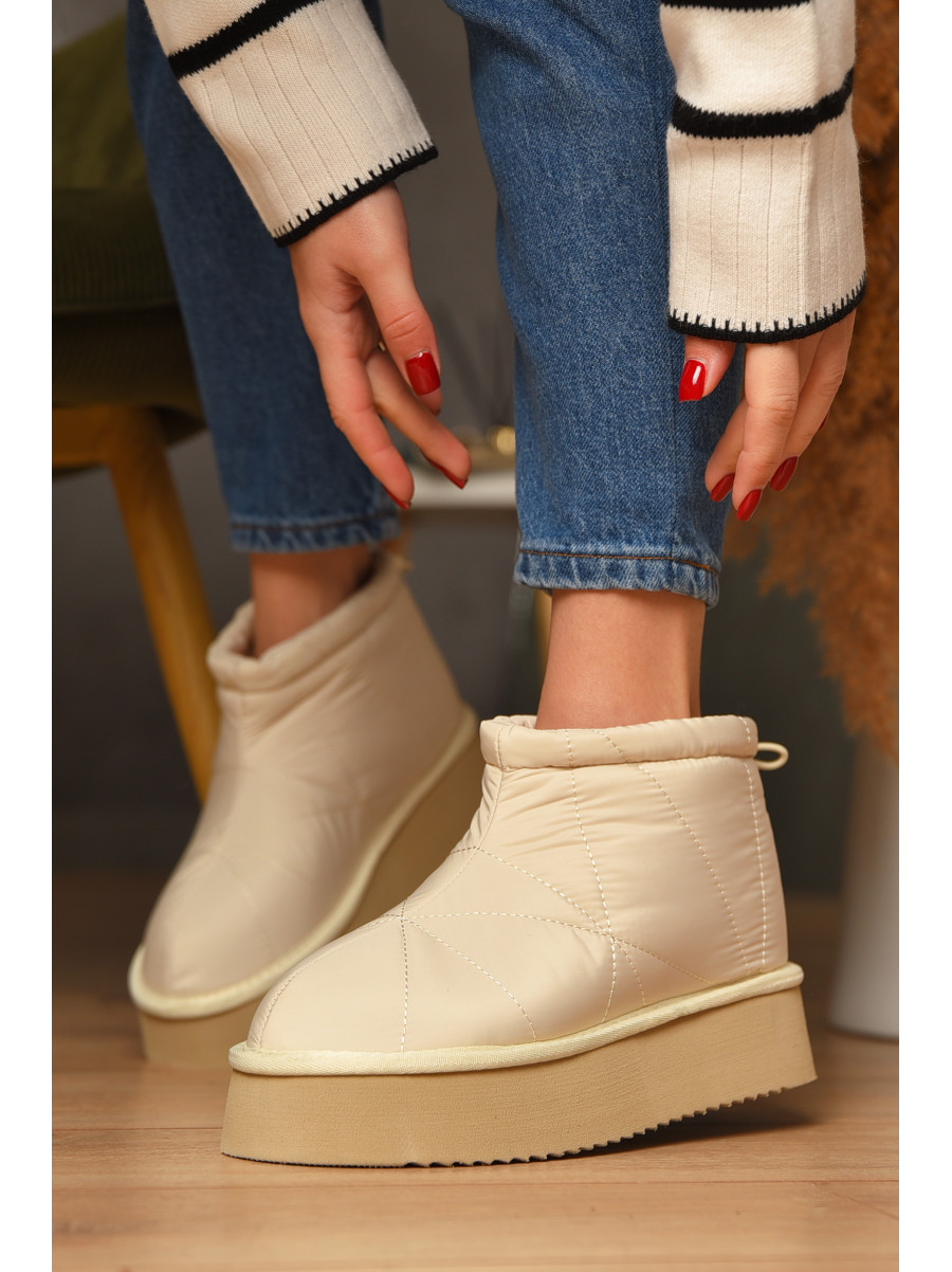 Угги женские на меху светло-бежевого цвета А808-13 208518C