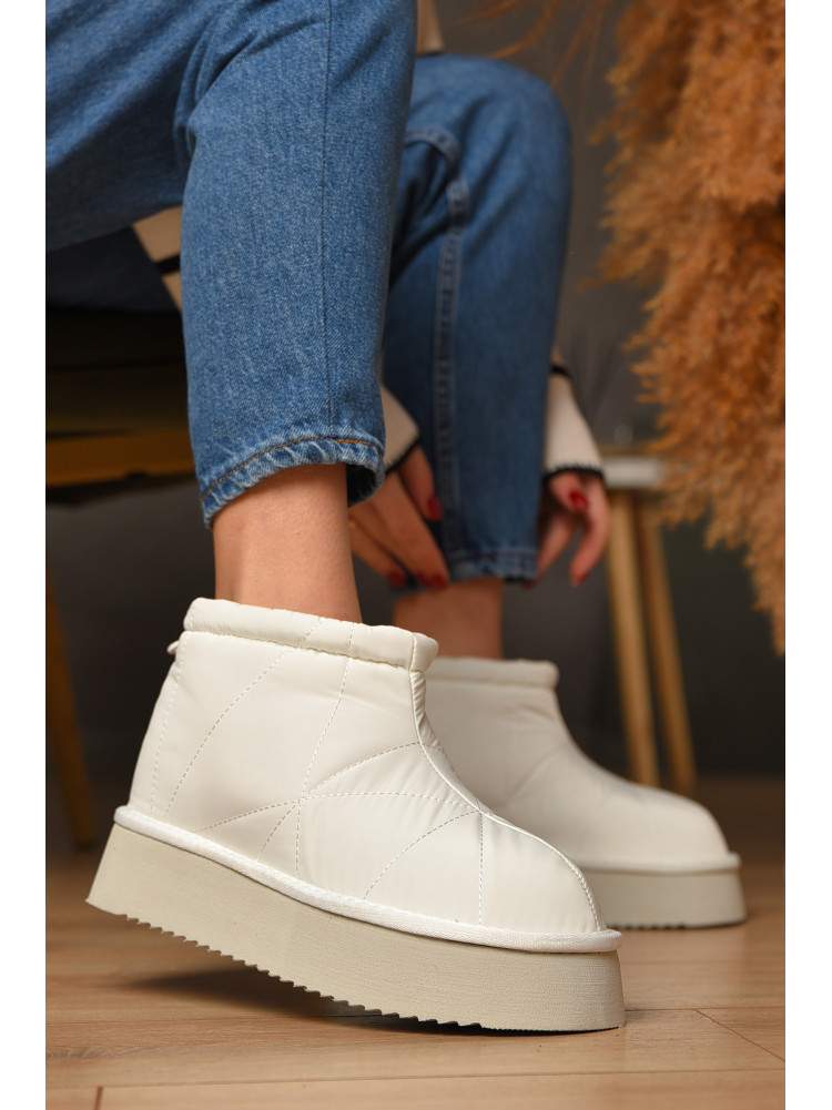 Угги женские на меху белого цвета А808-23 208519C