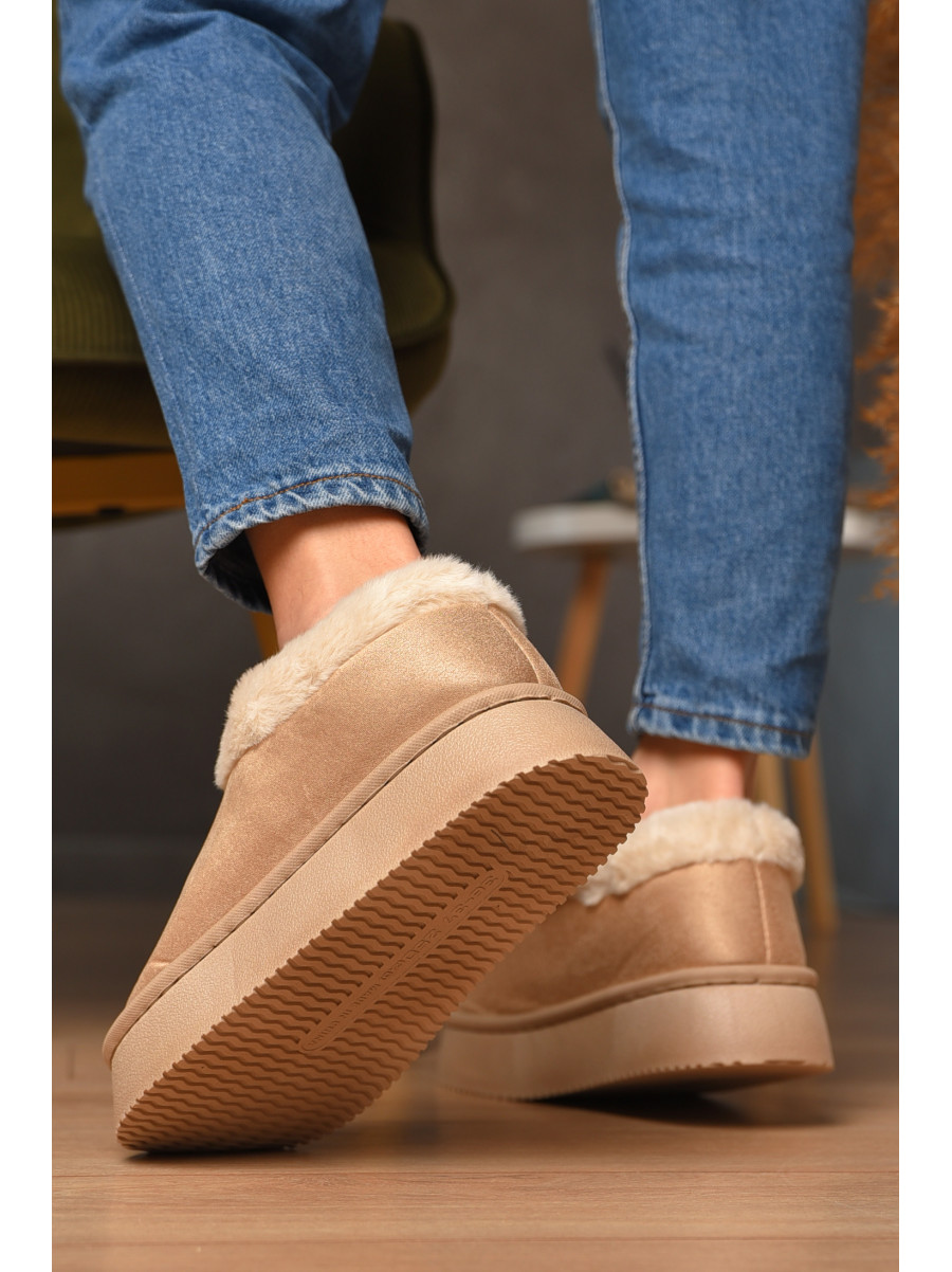 Угги женские на меху бежевого цвета GP22В 208747C
