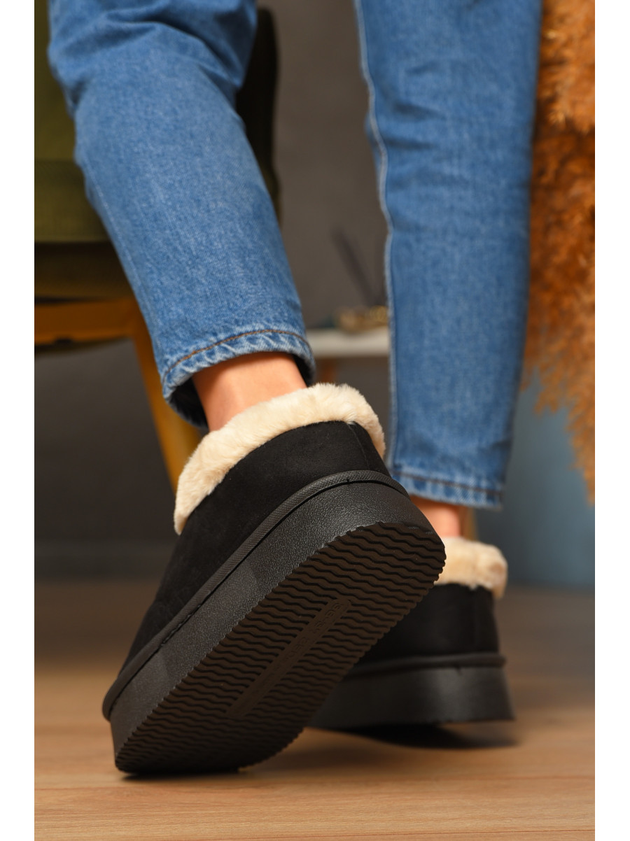 Угги женские на меху черного цвета GP22А 208750C
