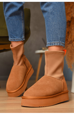 Уггі жіночі на хутрі бежевого кольору 1705-20 208795C Уггі жіночі на хутрі бежевого кольору 1705-20 208795C