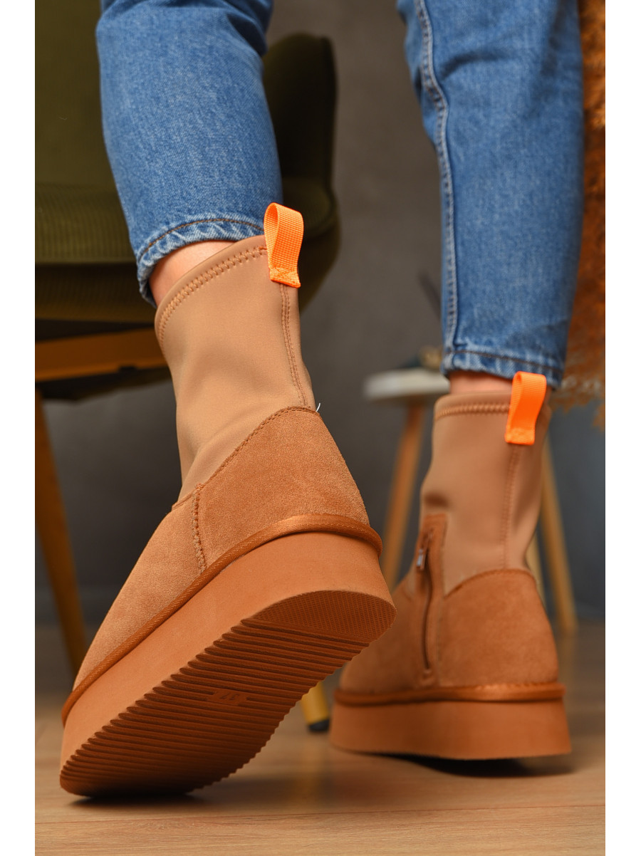 Угги женские на меху бежевого цвета 1705-20 208795C