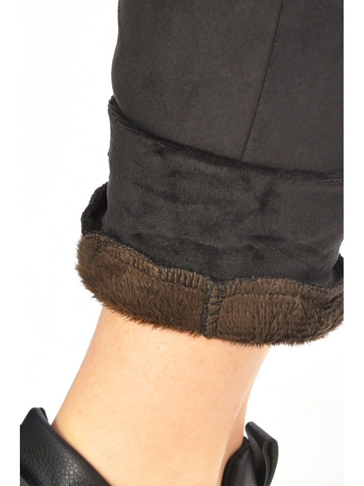 Спортивные штаны женские на искусственном меху черного цвета 208868C