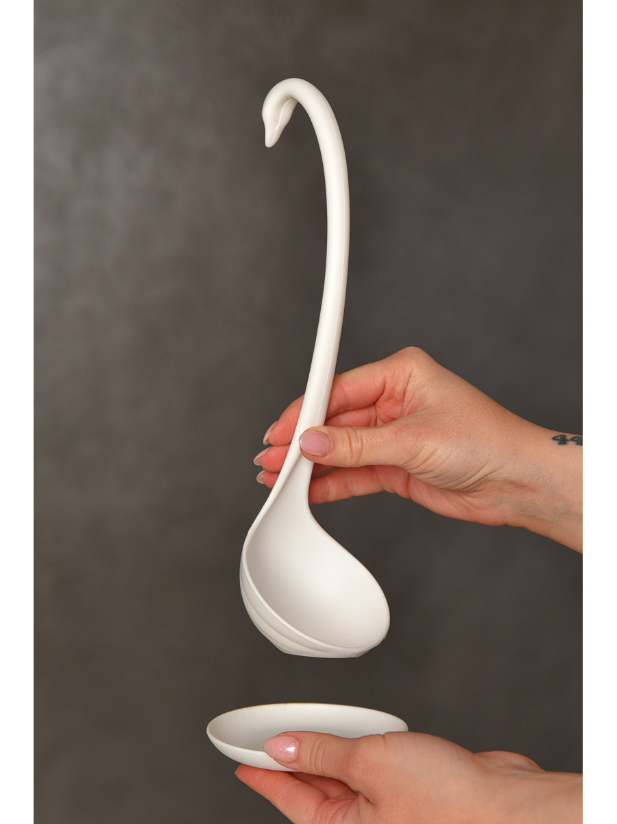 Половник кухонний із підставкою білого кольору 209086C